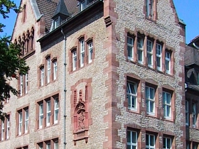 Außenansicht Gebäude Stadtbibliothek © Stadt Göttingen
